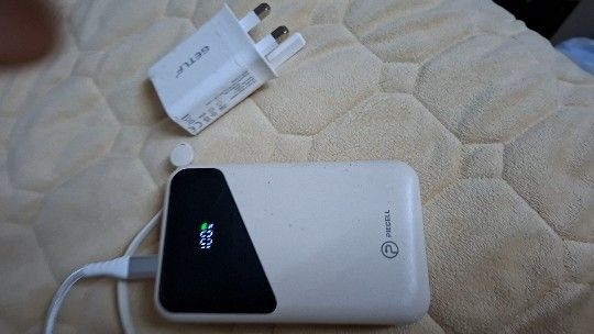 باور بنك شحن سريع بي 180 ريال