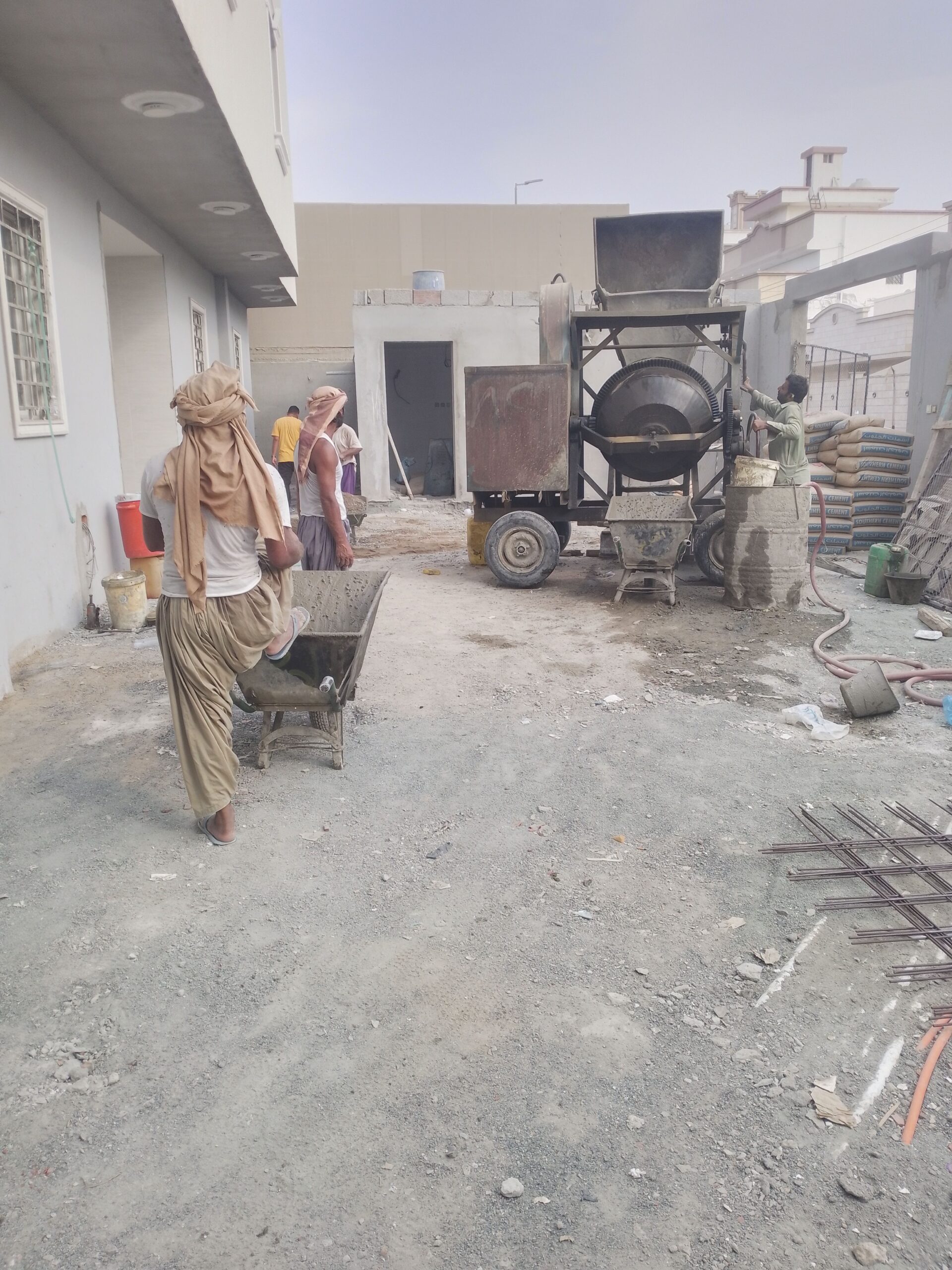 اسمنت خلاط یدوی ایجار یومیا 0550695650