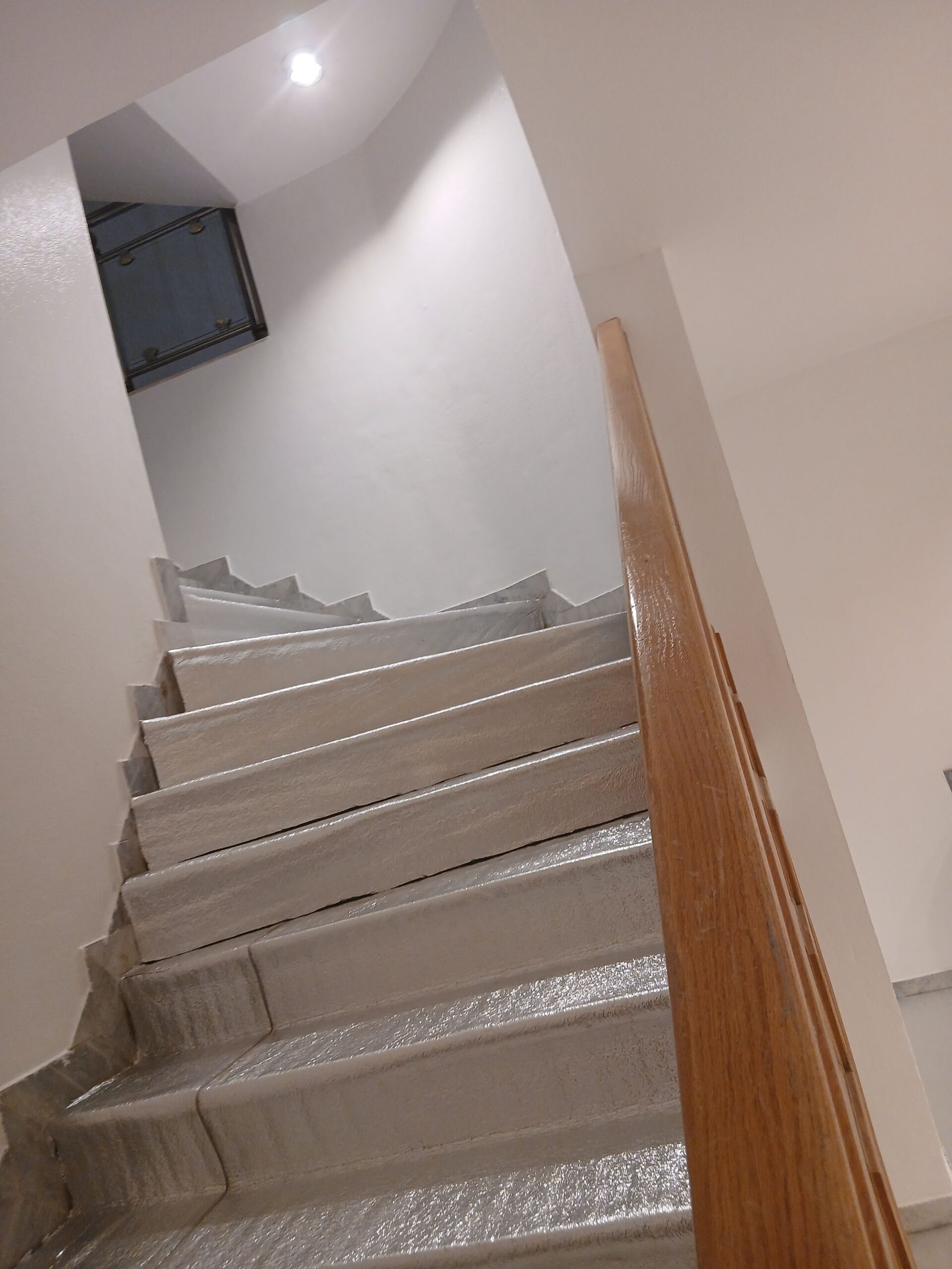 معلم دهانات الرياض دهان أبواب بروفايل رشات داخليه