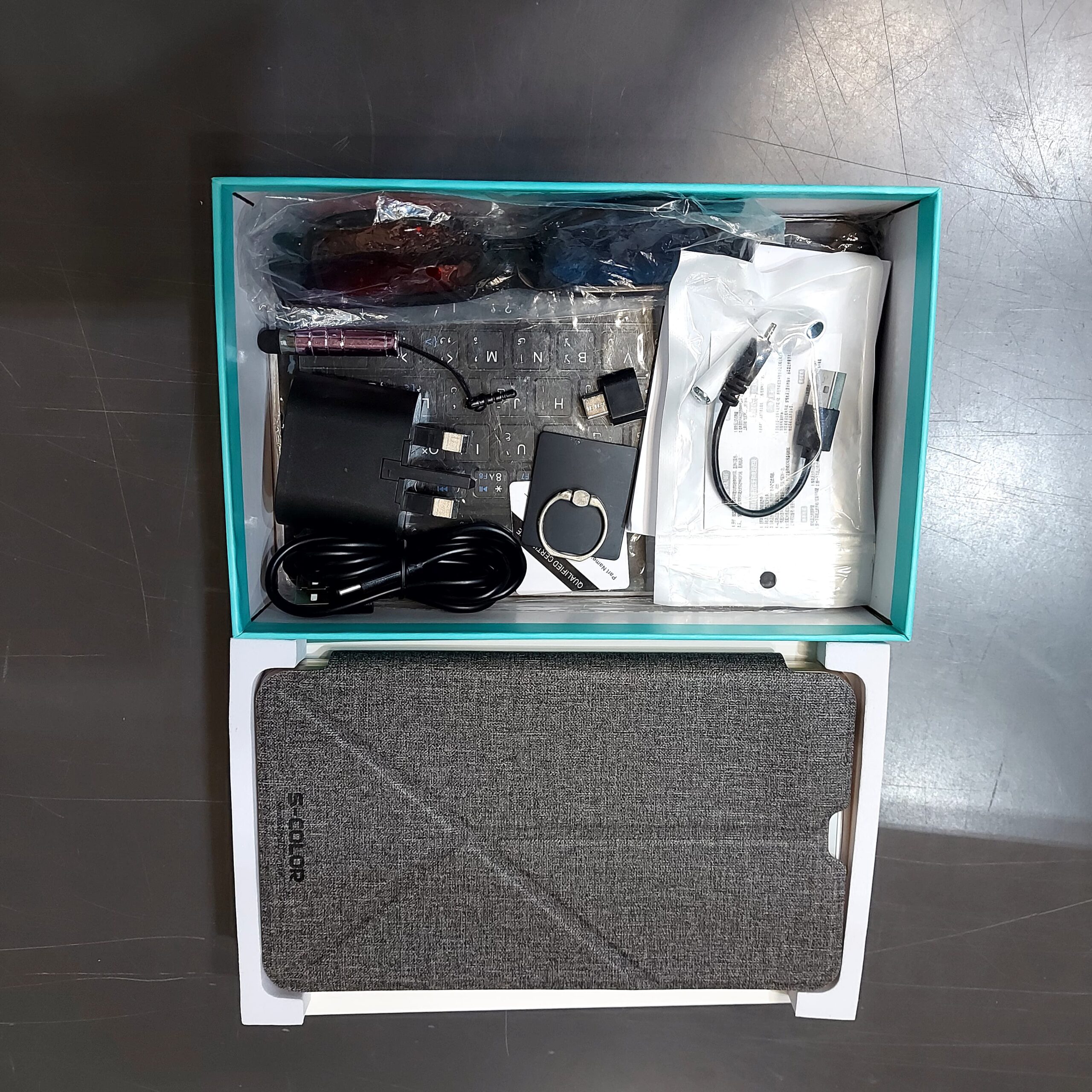 تابلت بكيبورد Max i15 Pro. التوصيل لكافة أنحاء الم