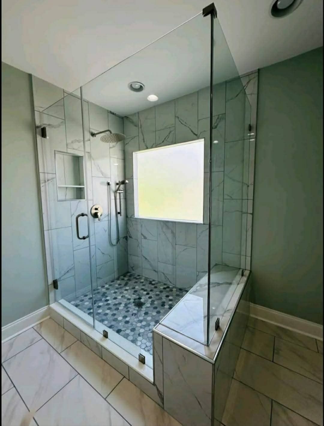 زجاج سكريت جازان