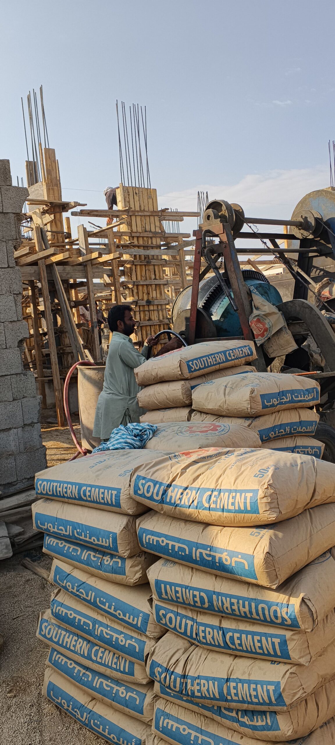 اسمنت خلاط يدوي للايجار يوميا 0597473618