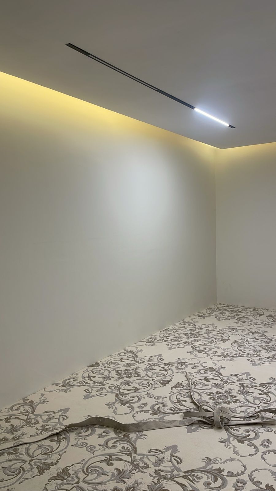 معلم دهانات الرياض دهان أبواب بروفايل رشات داخليه