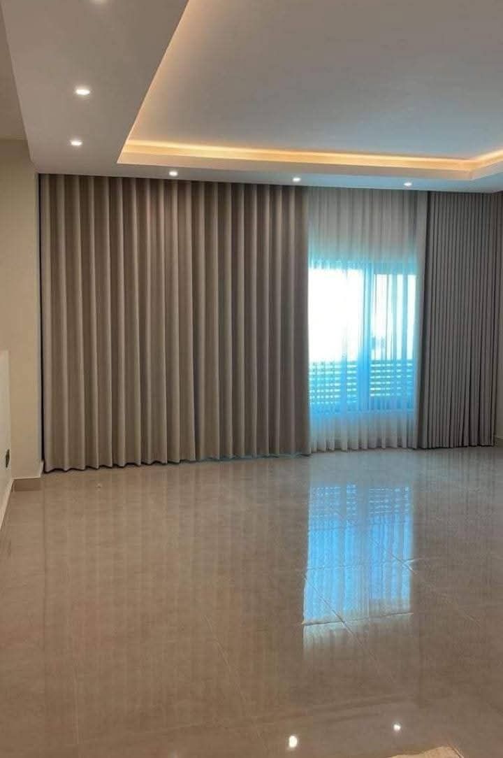 ستاير حديثه