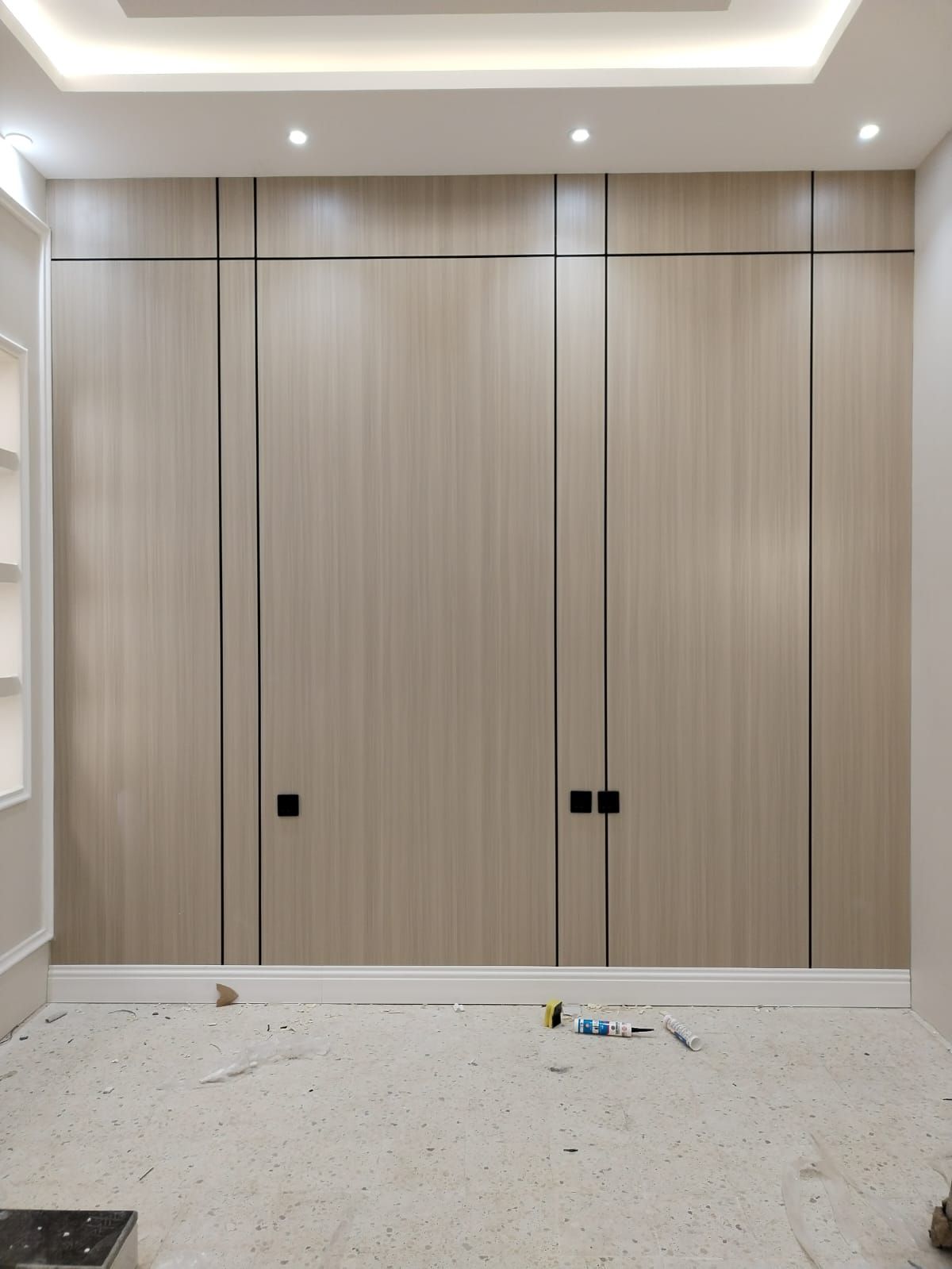 معلم دهانات والديكورات الرياض وبأسعار مناسبه 05010