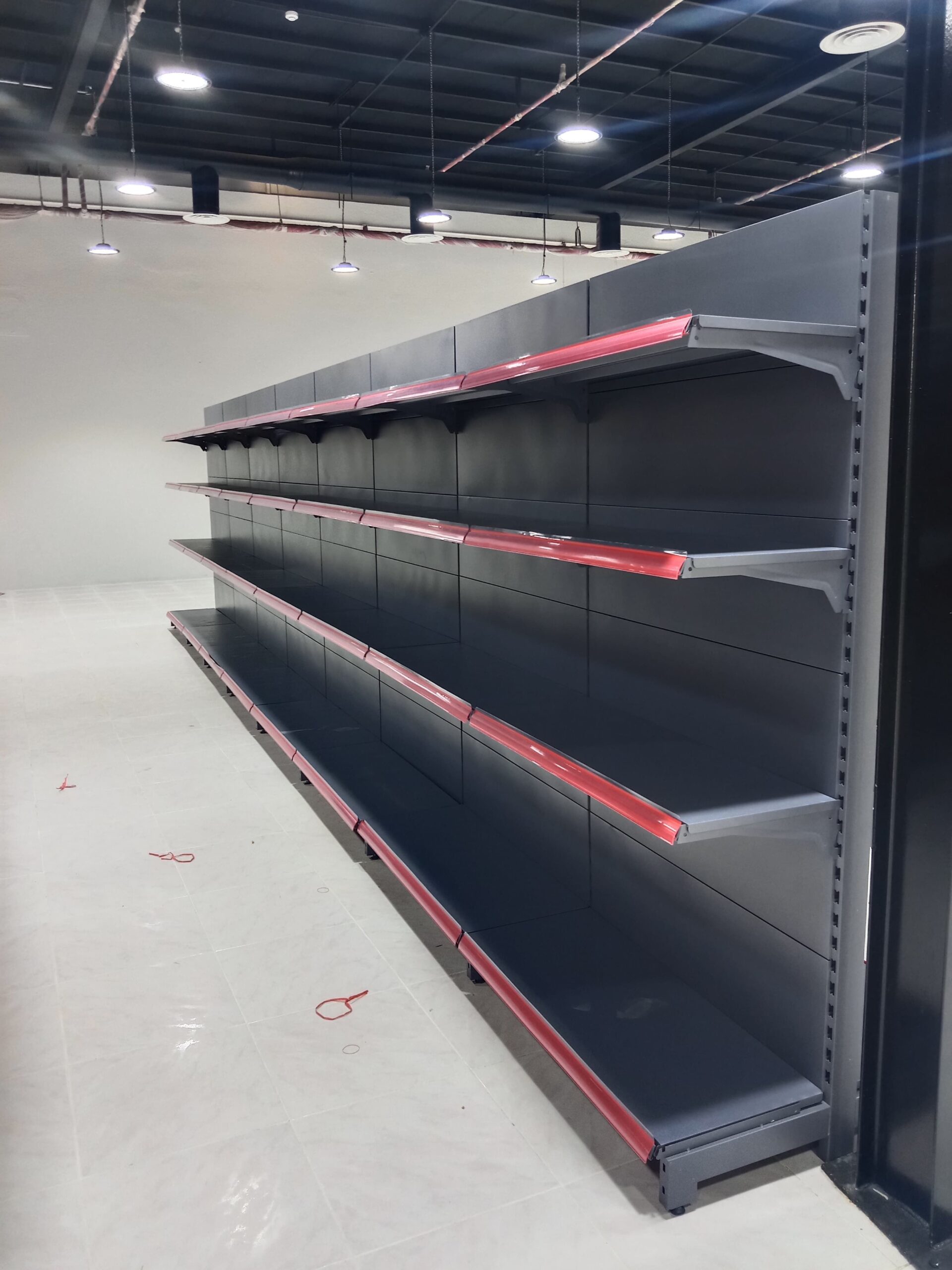 رفوف مستودع وسوبر ماركت طبليات عربيات سلات خضار