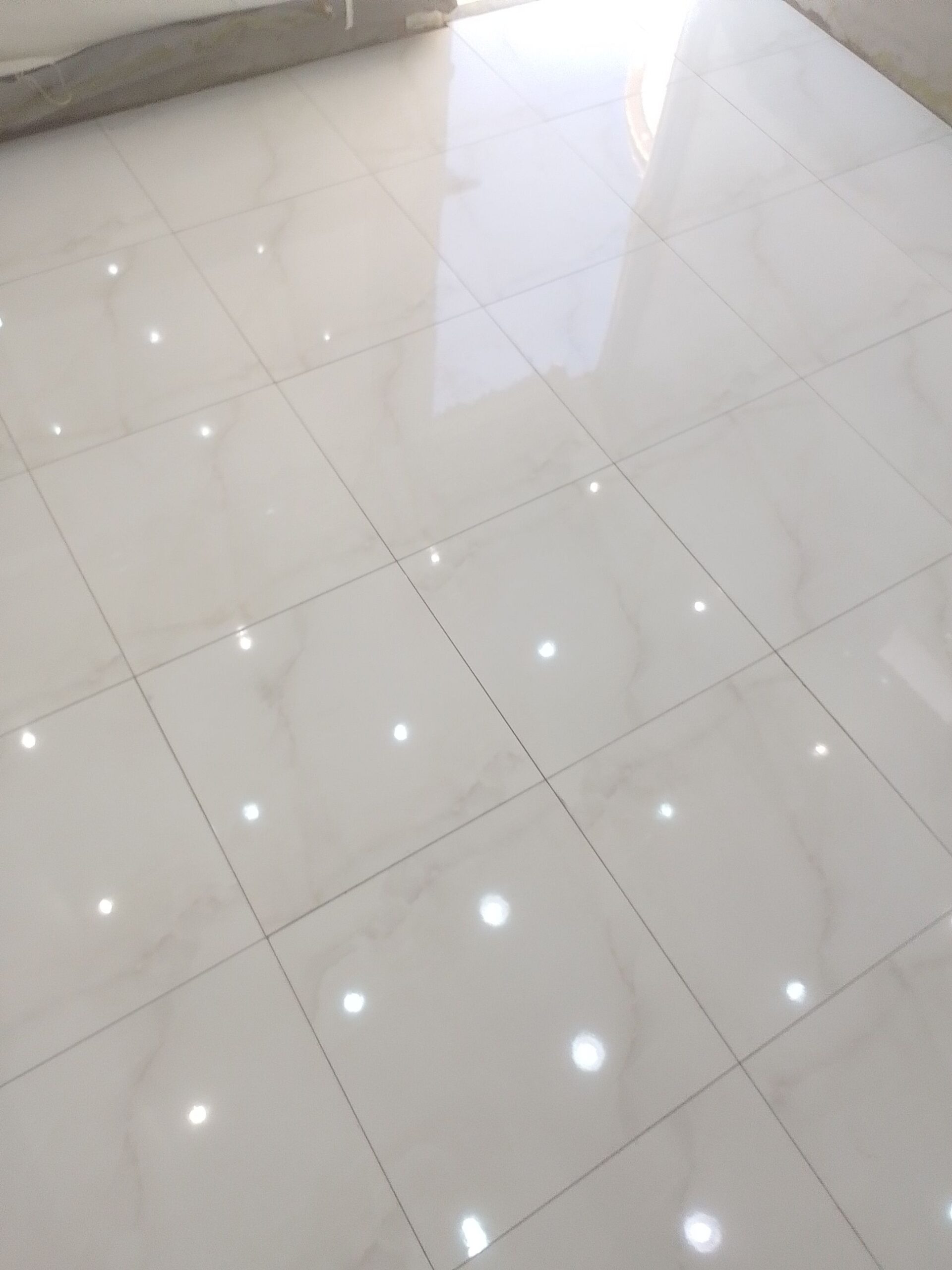 معلم بلاط سراميك وتكسير وتركيب حفر الباطن