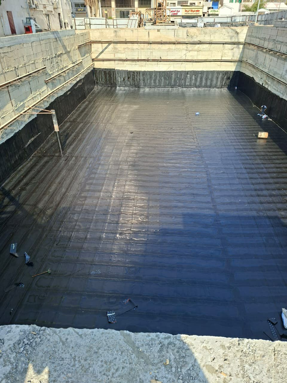 فني عوازل حراري ومائي