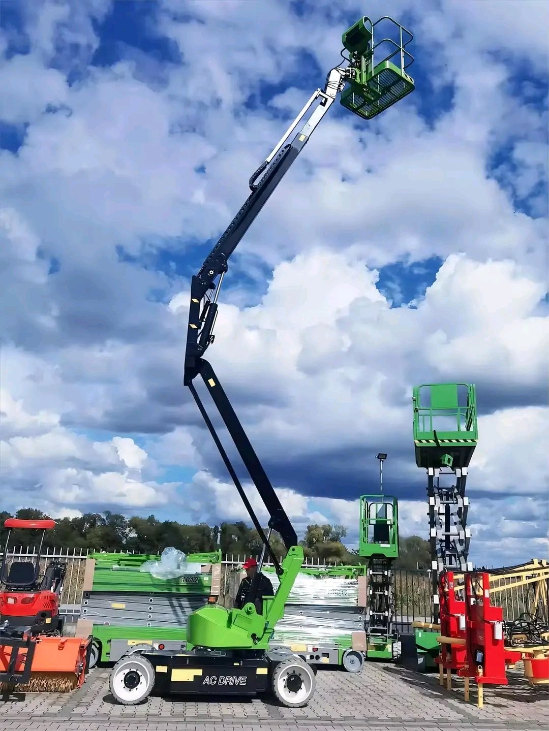 مانلفت بمختلف المقاسات والأرتفاعات وسيزرلفت متوفرة