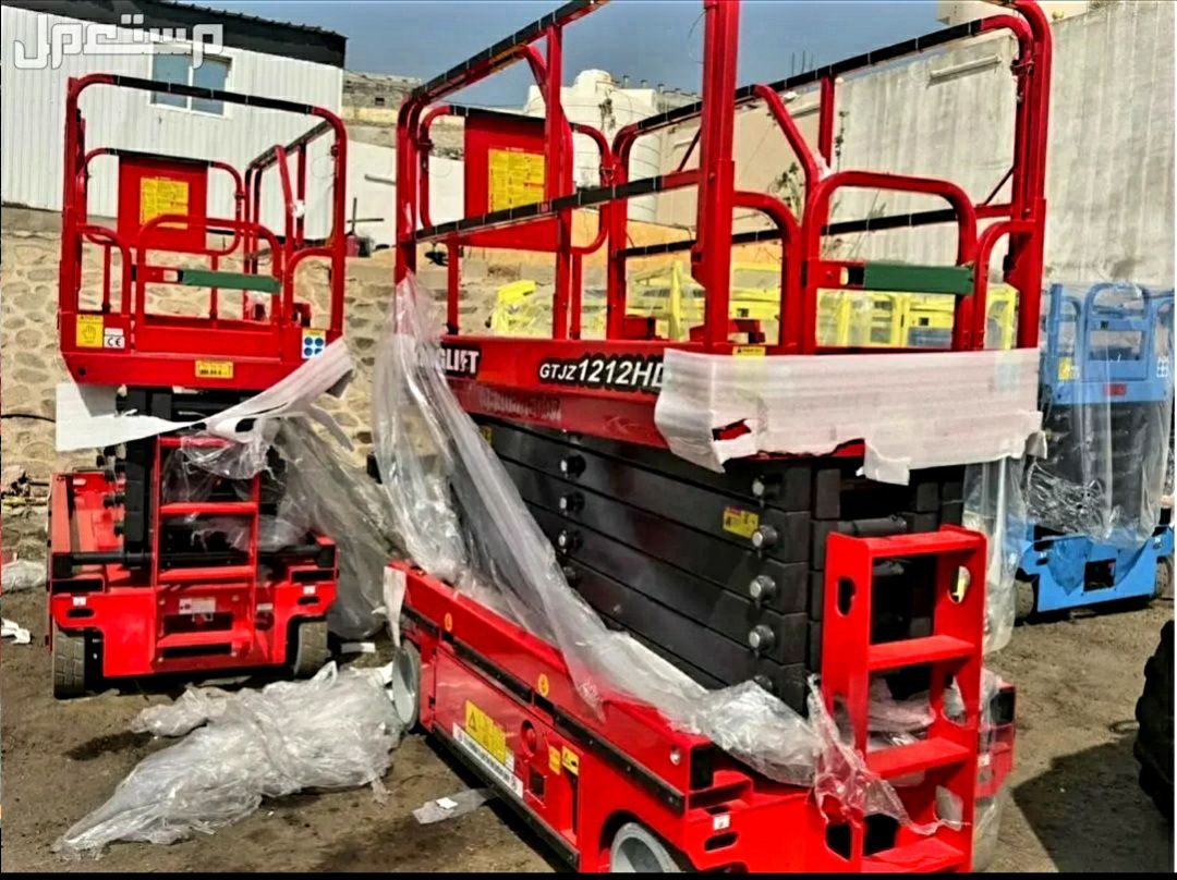 متوفر لدينا سيزرلفت ومان لفتات وتاورلايت ورافعه شو