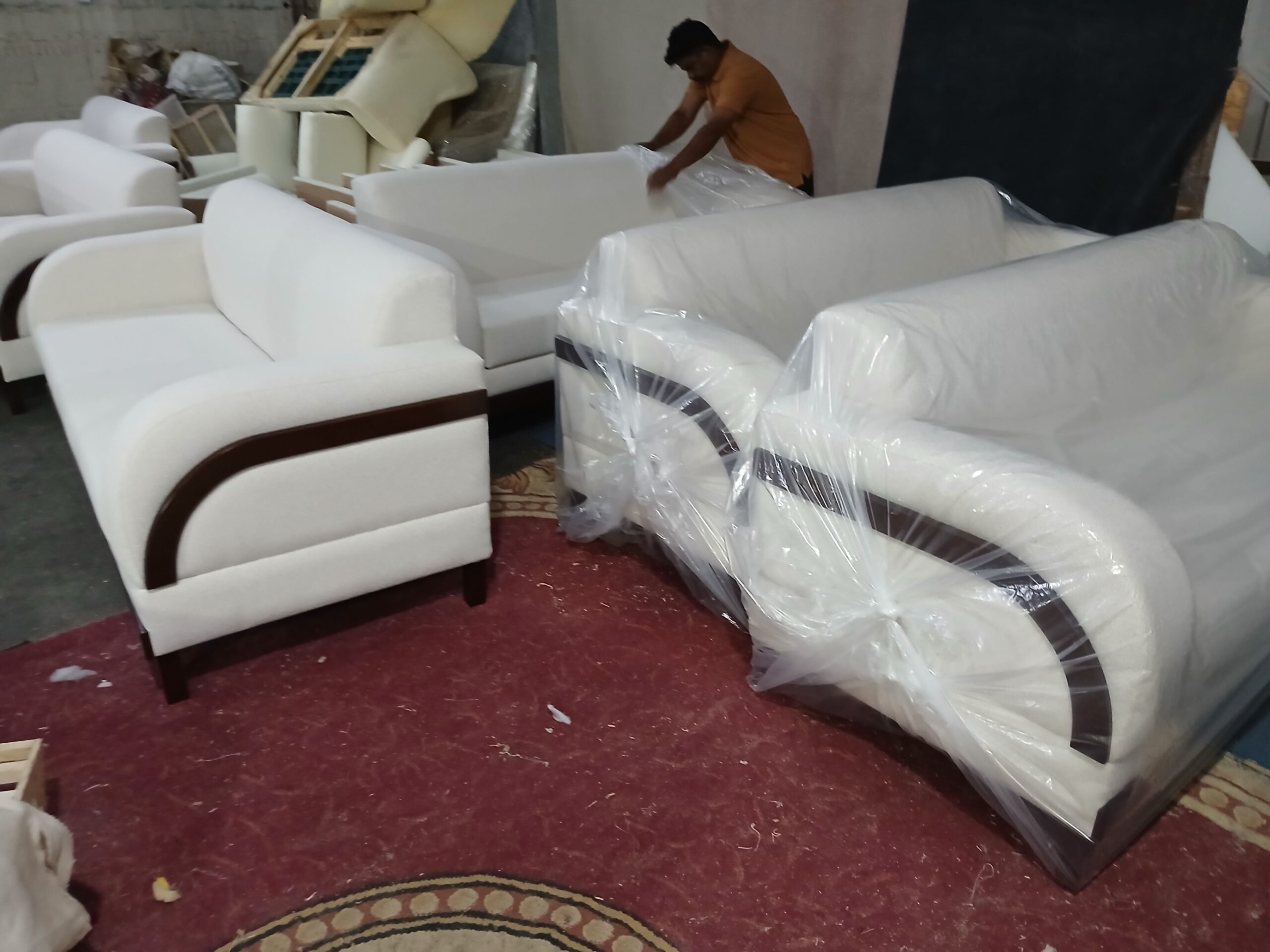 اثاث جديد البيع