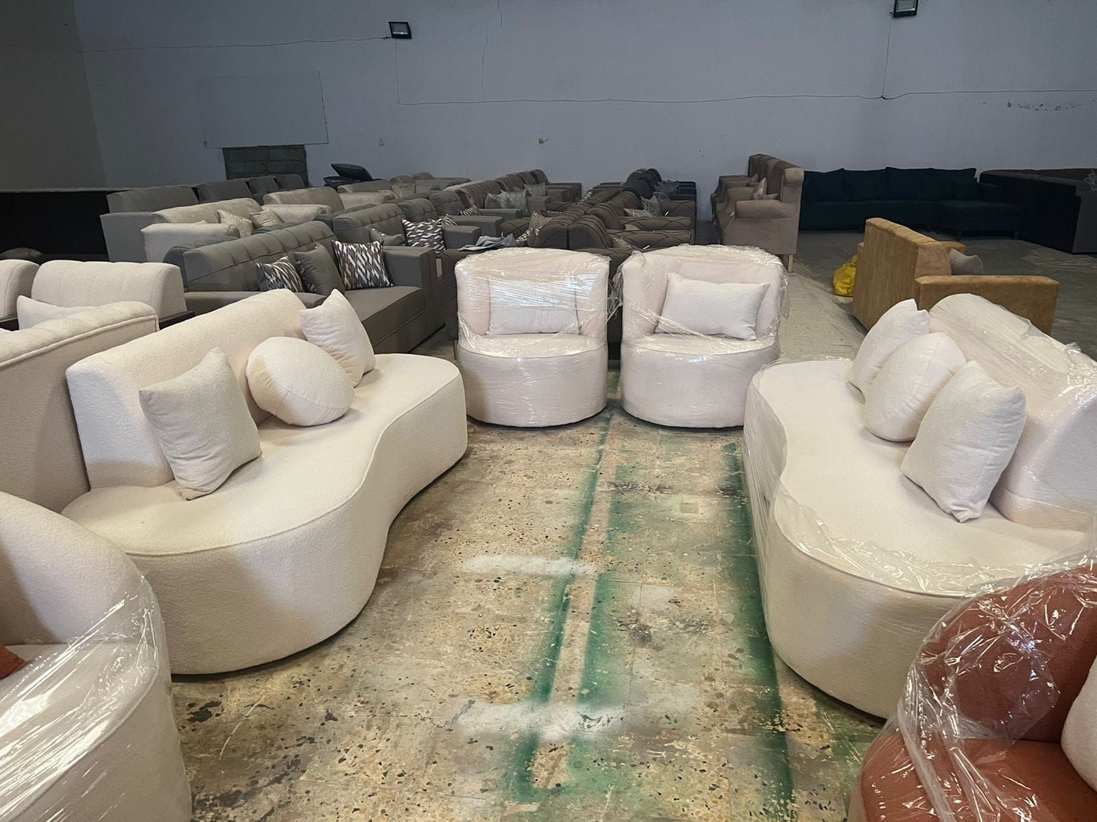 كنب جديد جاهز وتفصيل احدث وارقي الموديلات مع التوص