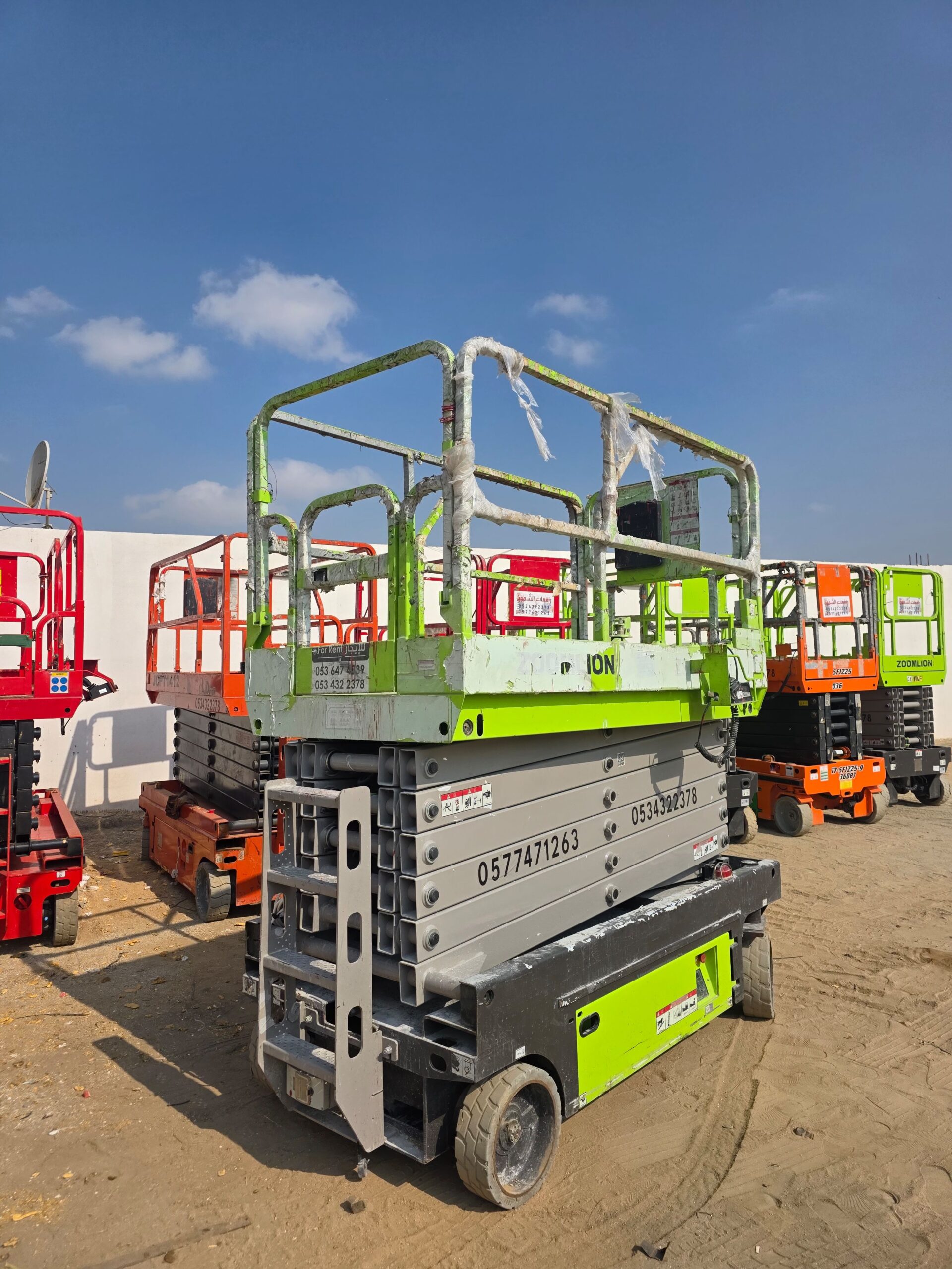 سيزرات لفت للايجار رافعه مقصيه للايجار سقاله كهربا