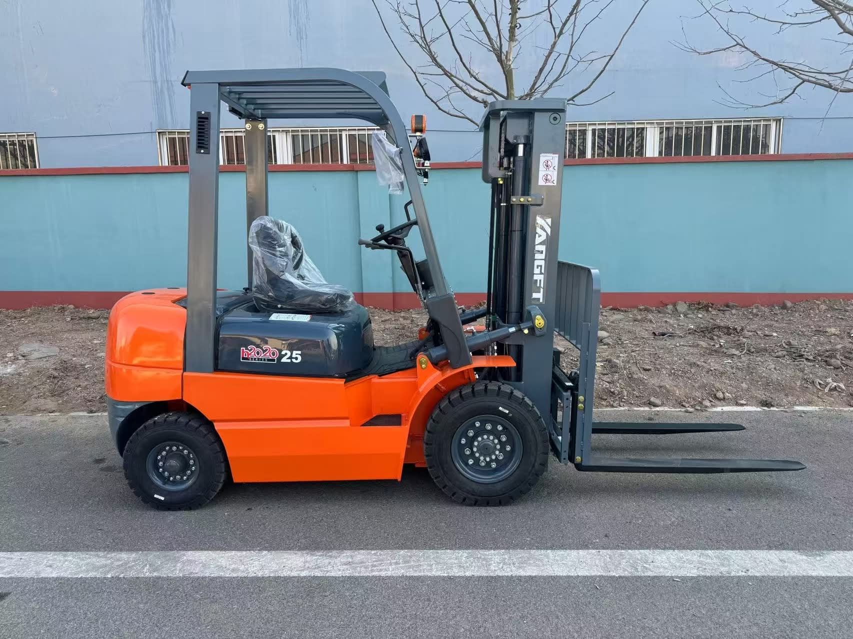 فوركلفت للأيجار في الدمام والرياض