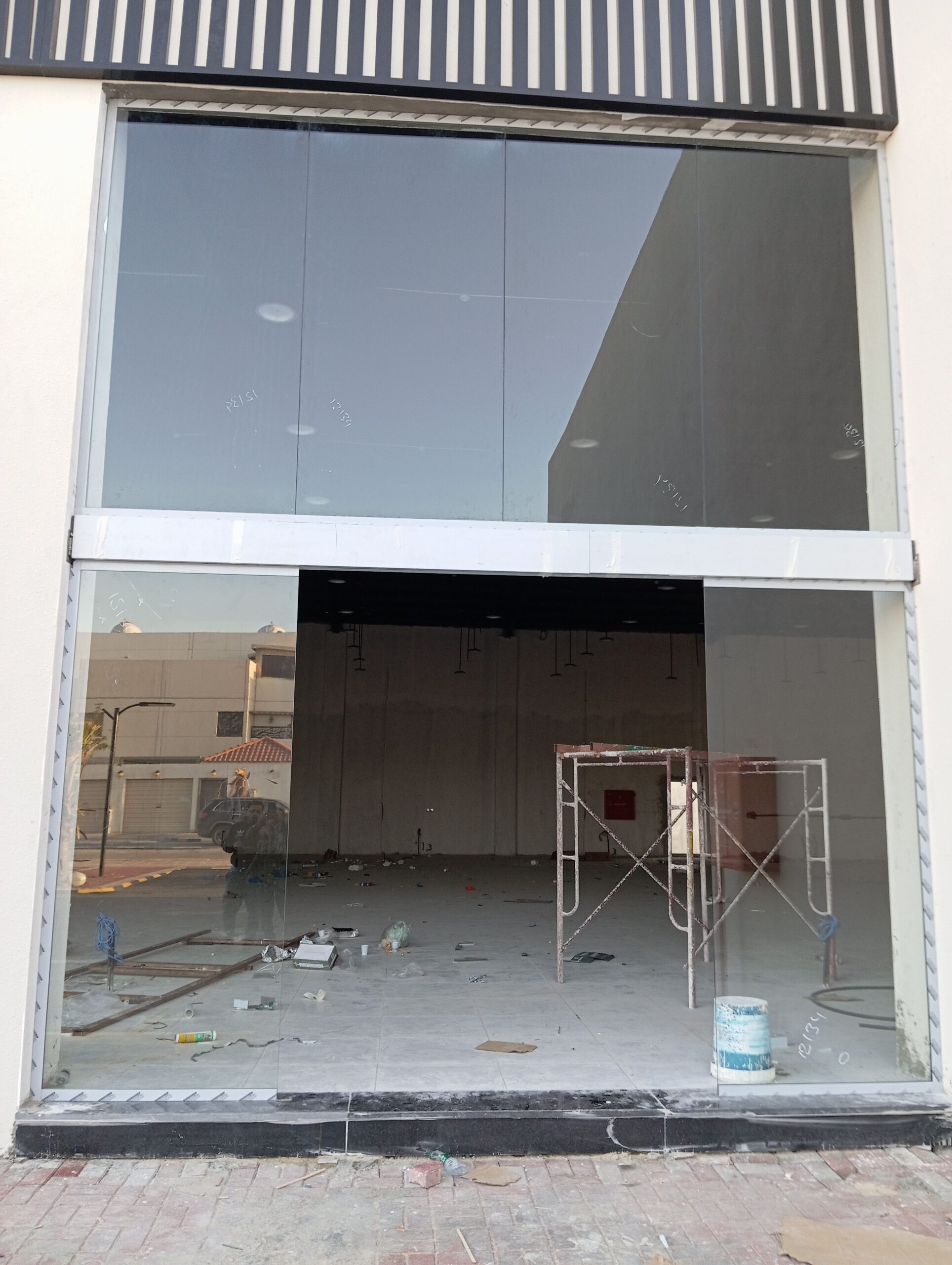 زجاج سكريت 0574342032