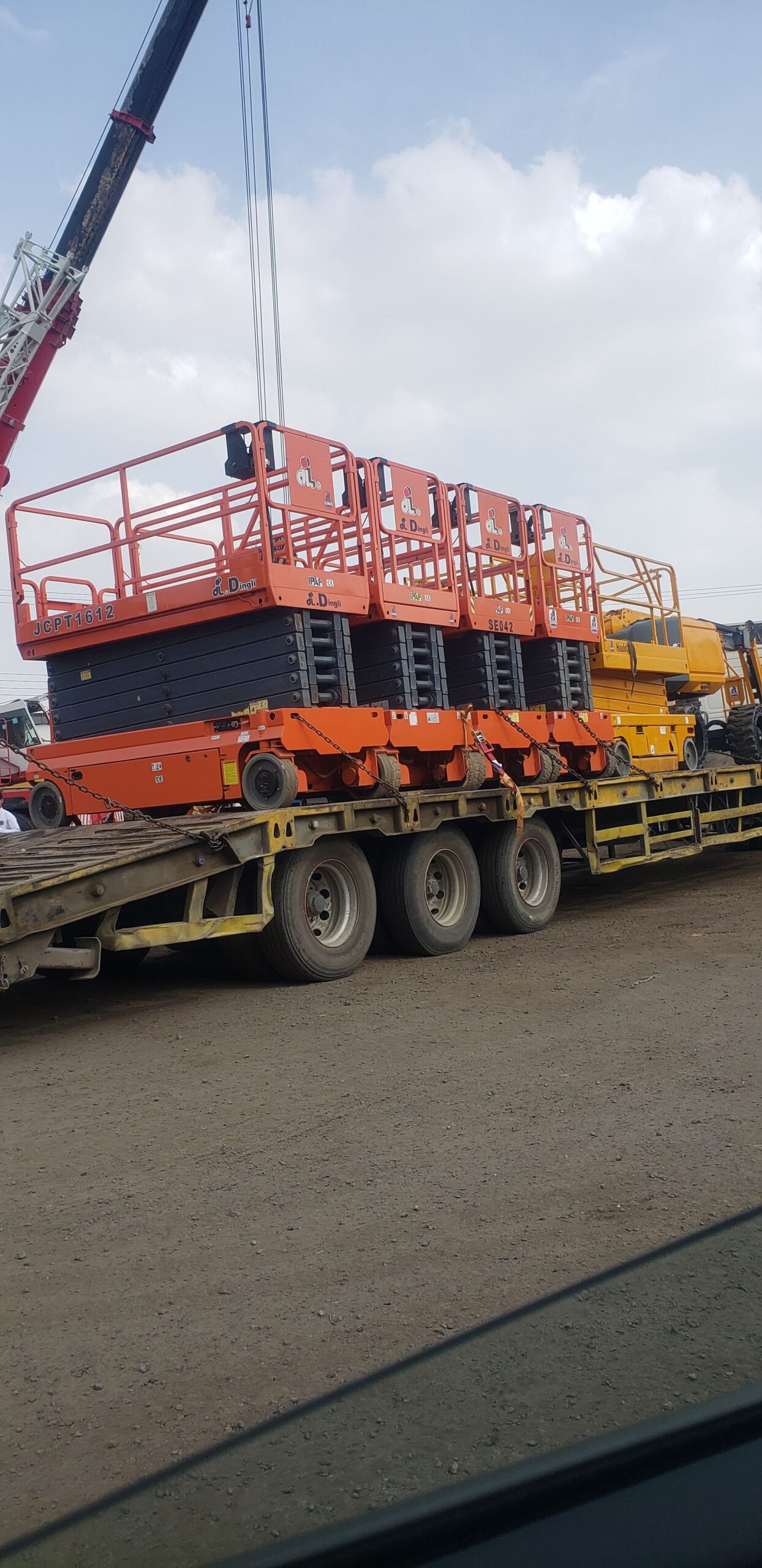 متوفر معنا سيزرلفت ومان لفتات وتاورلايت ورافعه شوك