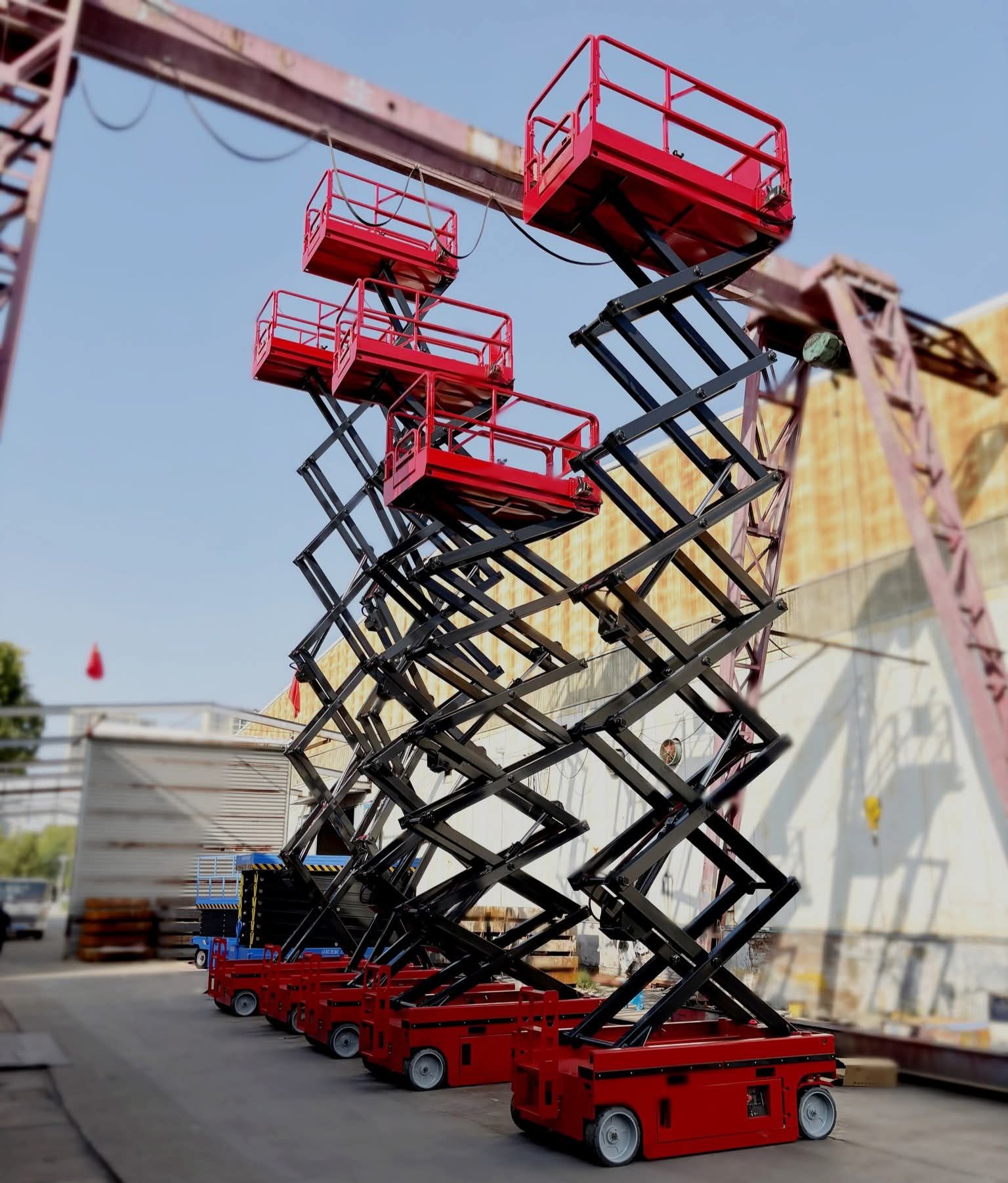 سيزر لفت رافعه شوكية فوركلفت جي بي سي بوبكات كرينا