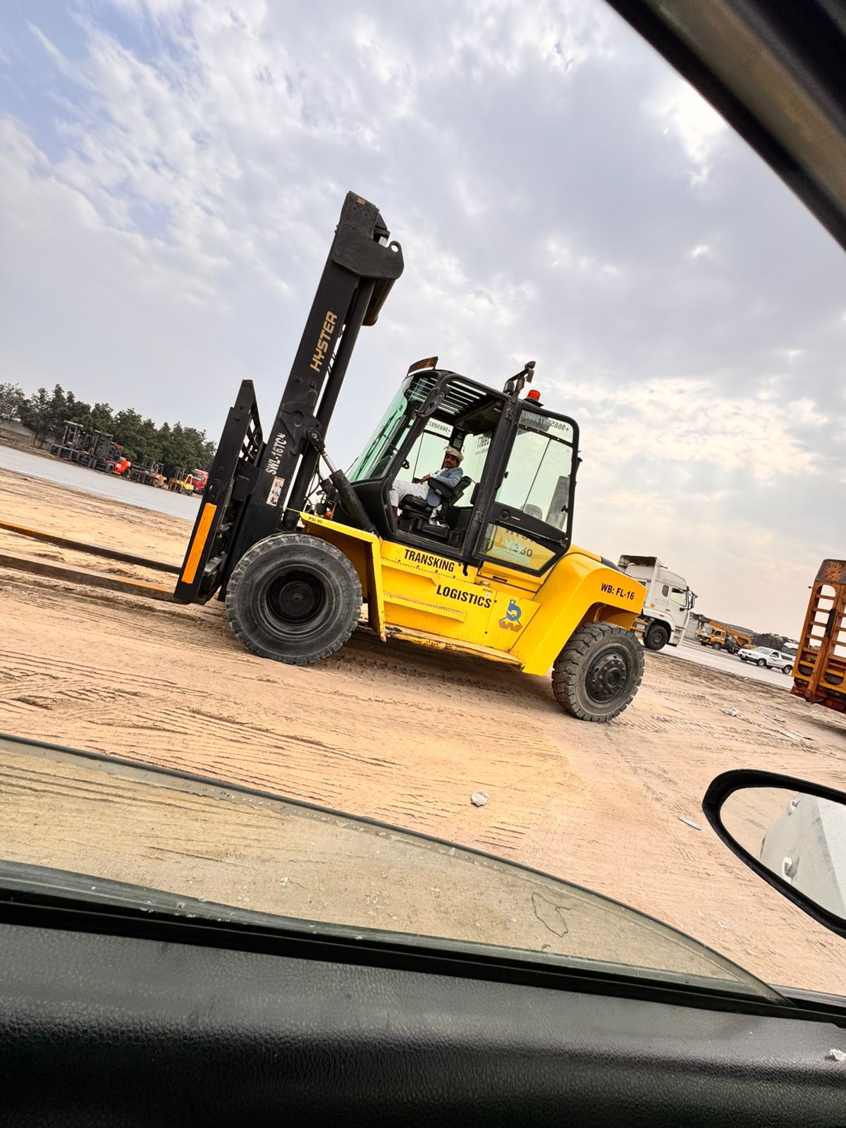 سيزرلفت جميع المقاسات فوركلفت جميع الاحجام للايجار