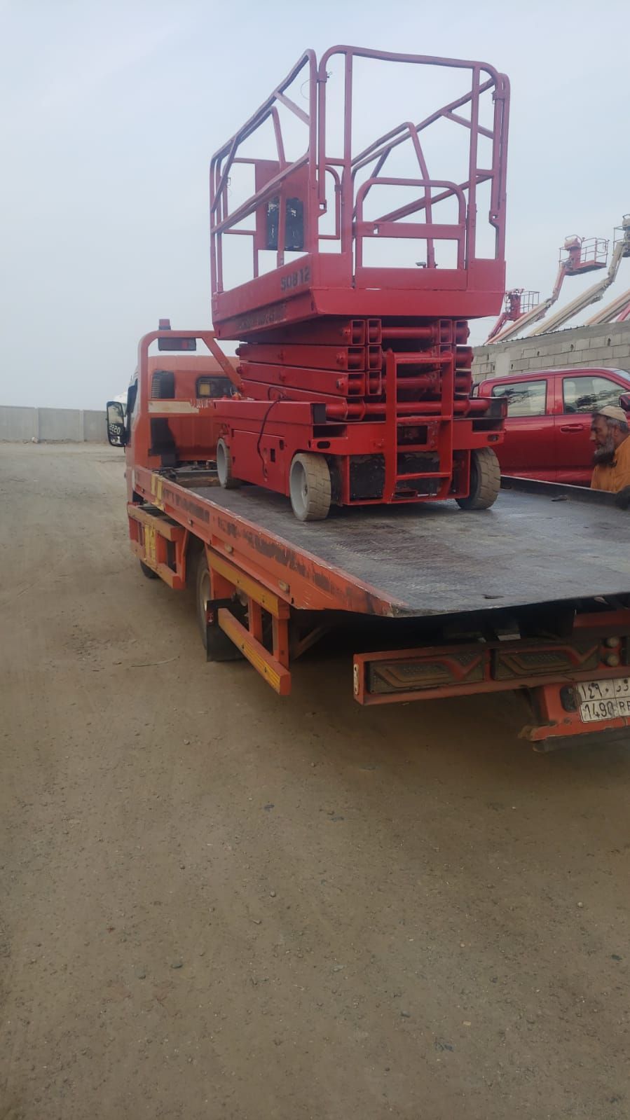 رافعة مقصية 12متر للايجار سيزرلفت 12متر للايجار را