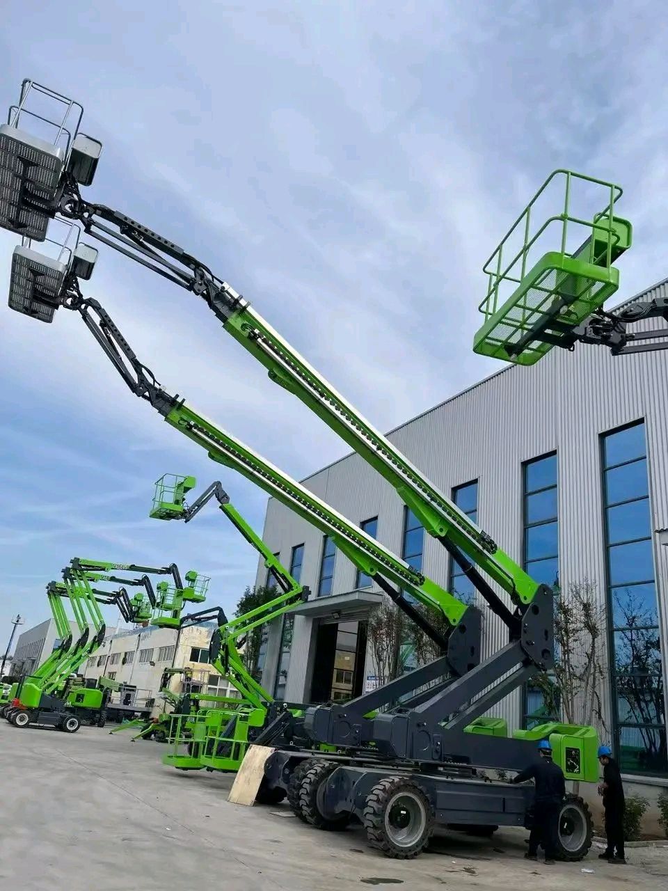 سيزرات لفت متوفرة للايجار ورافعات شوكية وكرينات لل