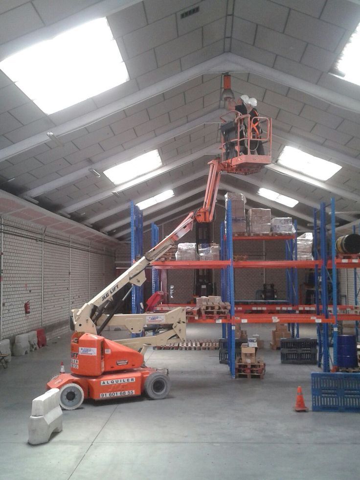 سيزرات لفت مان لفت للايجار روافع بكل احجامها للايج