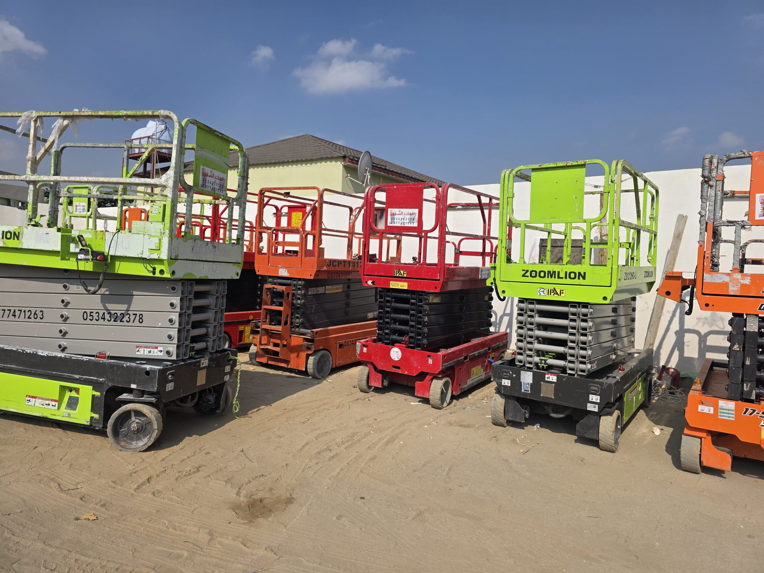 سيزرات لفت للايجار رافعه مقصيه للايجار سقاله كهربا