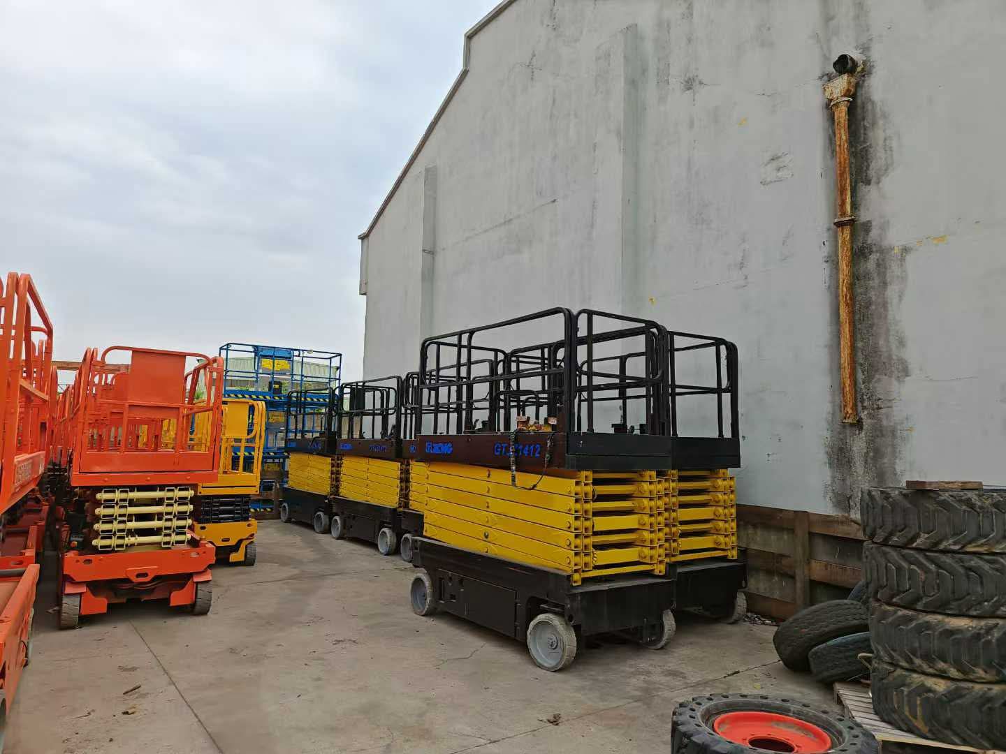 سيزر لفت للايجار ومان لفتات للايجار ورافعات شوكية