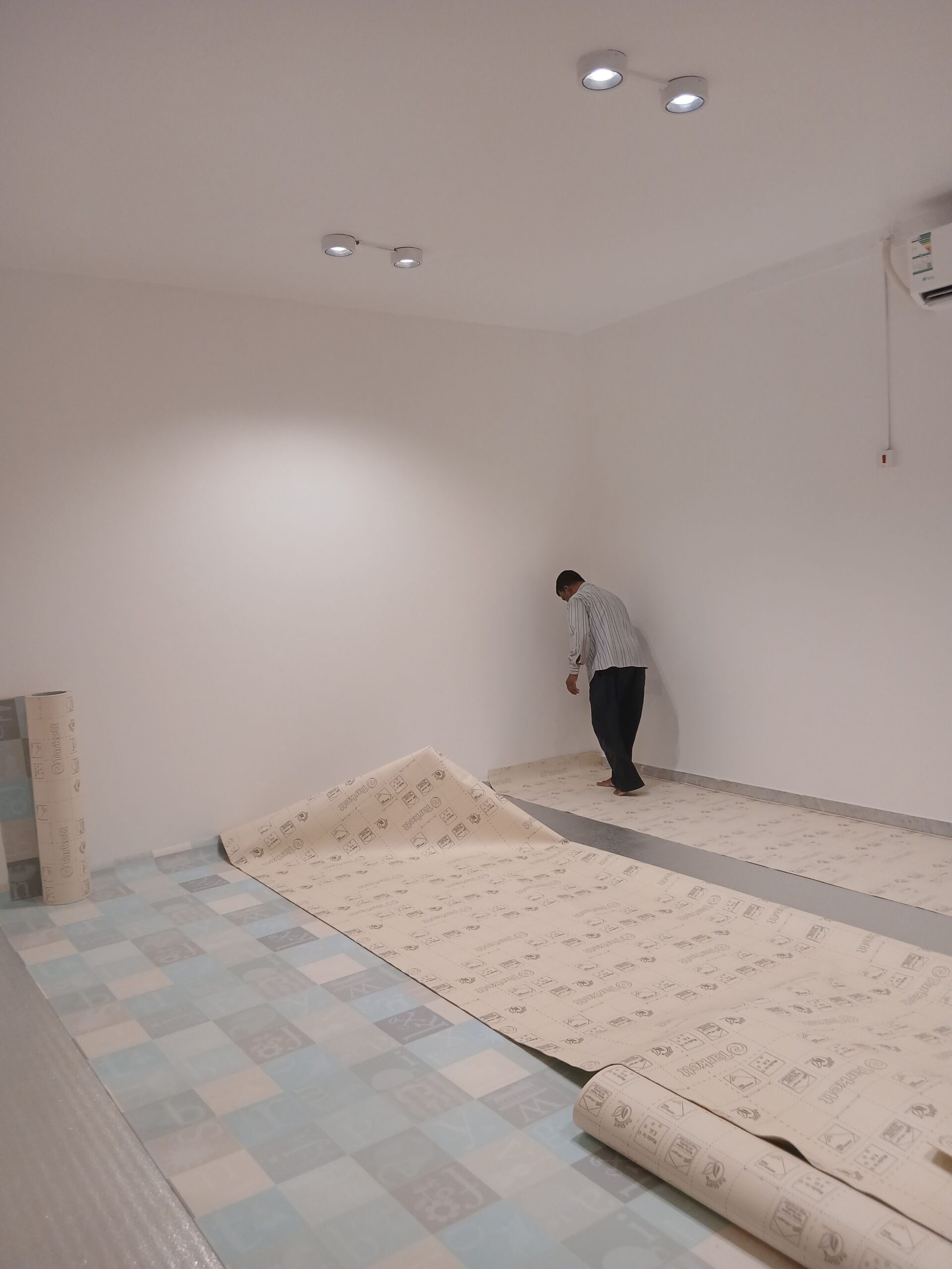 معلم دهانات الرياض دهان أبواب بروفايل رشات داخليه