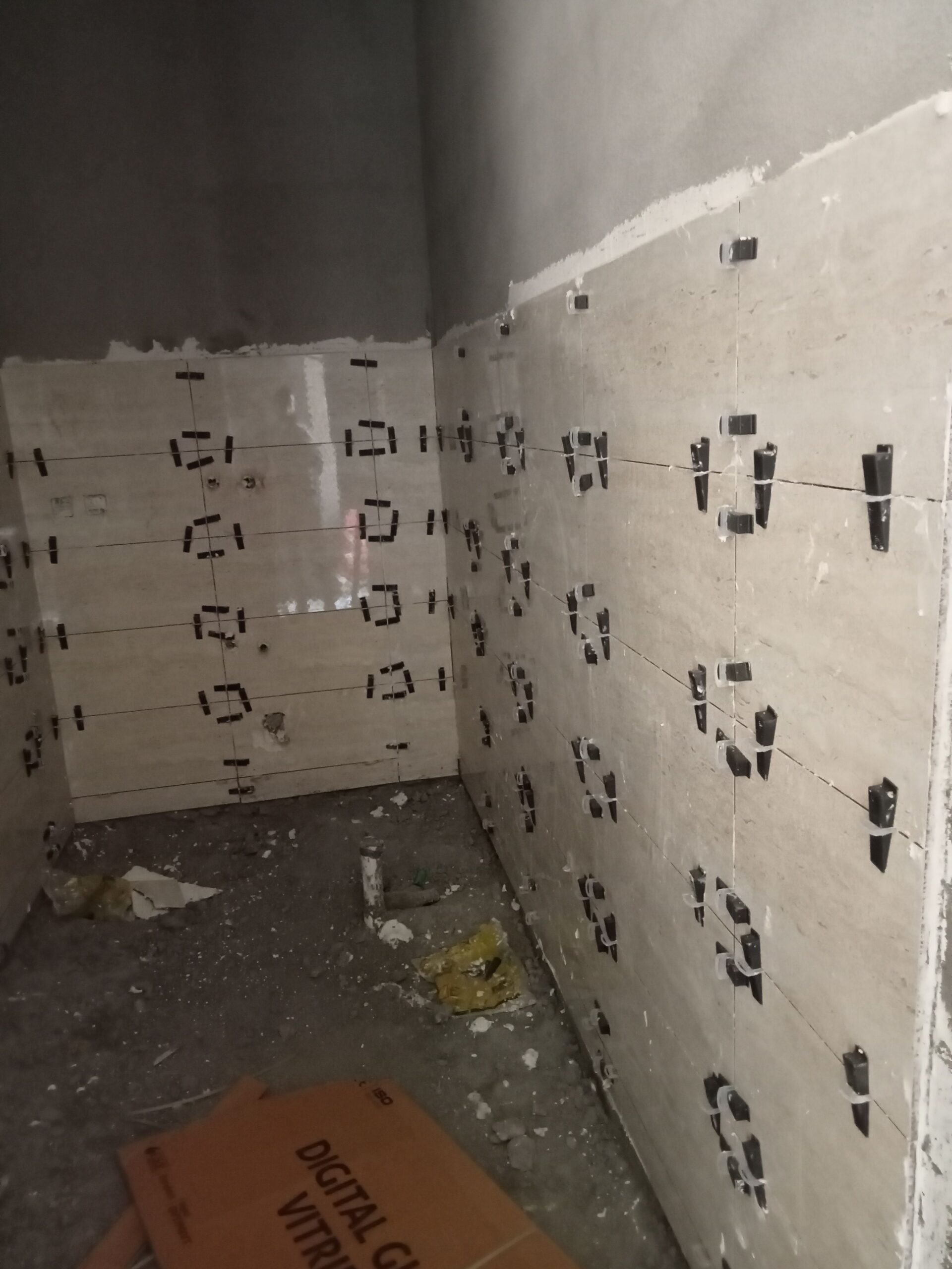 معلم تركيب جميع انواع البلاط والرخام والبورسلين وم