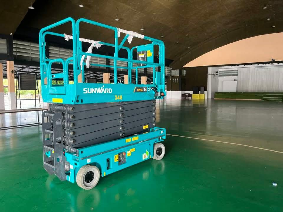 سيزر لفت للايجار بجميع أنواعها