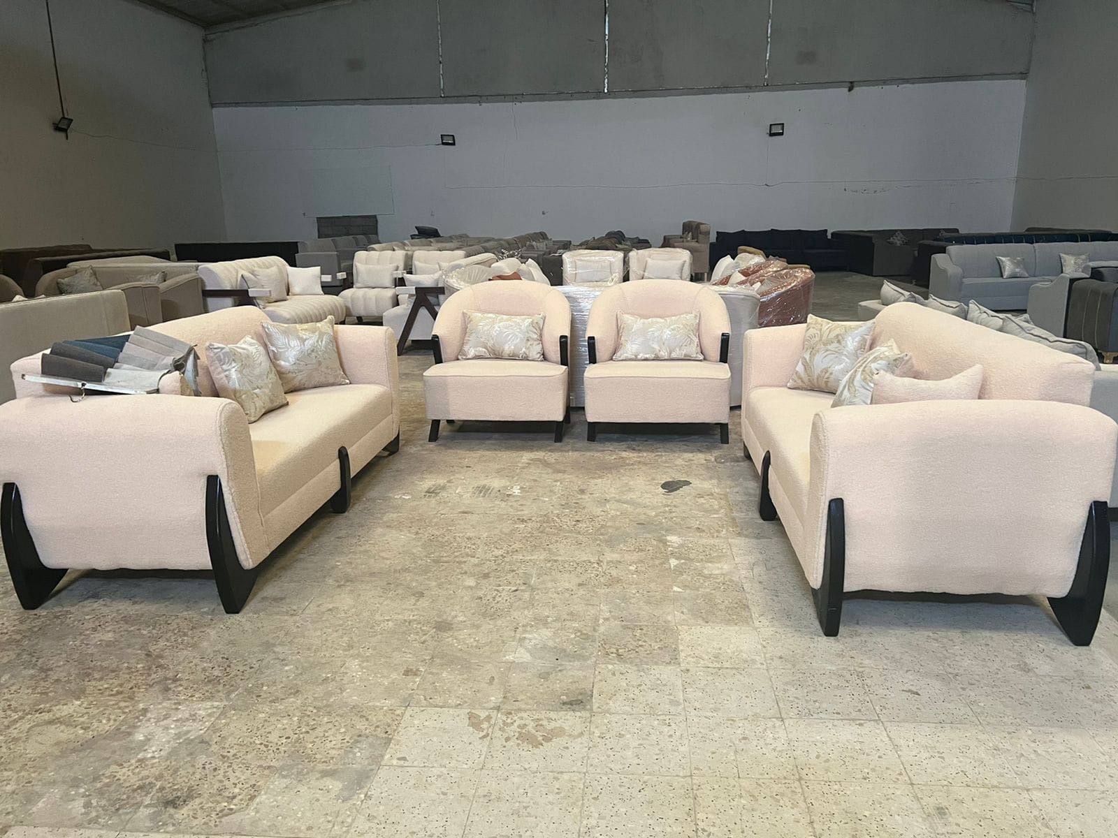 كنب جديد جاهز وتفصيل احدث وارقي الموديلات مع التوص