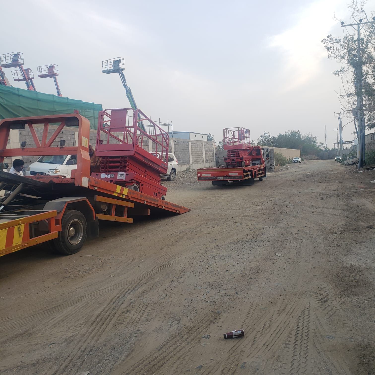 رافعة مقصية 12متر للايجار سيزرلفت 12متر للايجار را