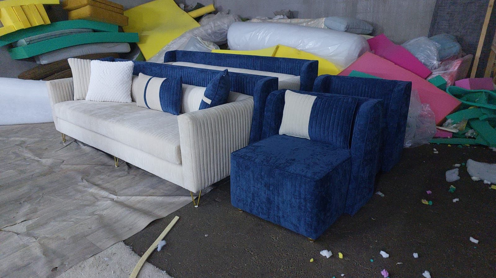 تفصيل وتنجيد جميع انواع الكنب والمجالس العربيه الح