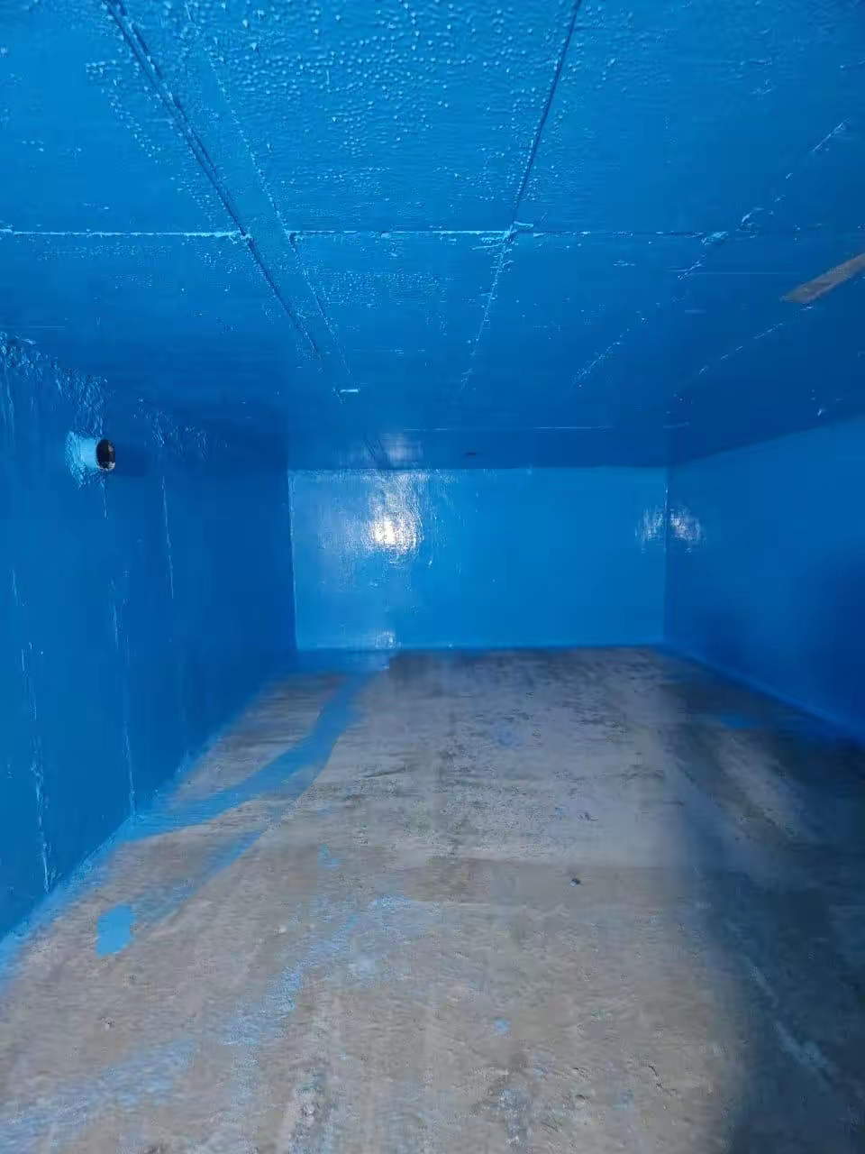 جميع انواع العوازل قواعد عزلها بزفت الحار او ما ده