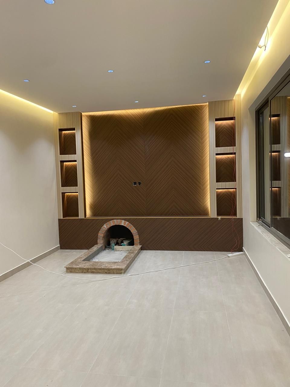 معلم دهانات والديكورات الرياض وبأسعار مناسبه 05010