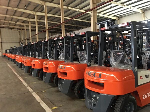 رافعات شوكية للإيجار # 1.5طن # 2طن # 3طن # 5طن # 7