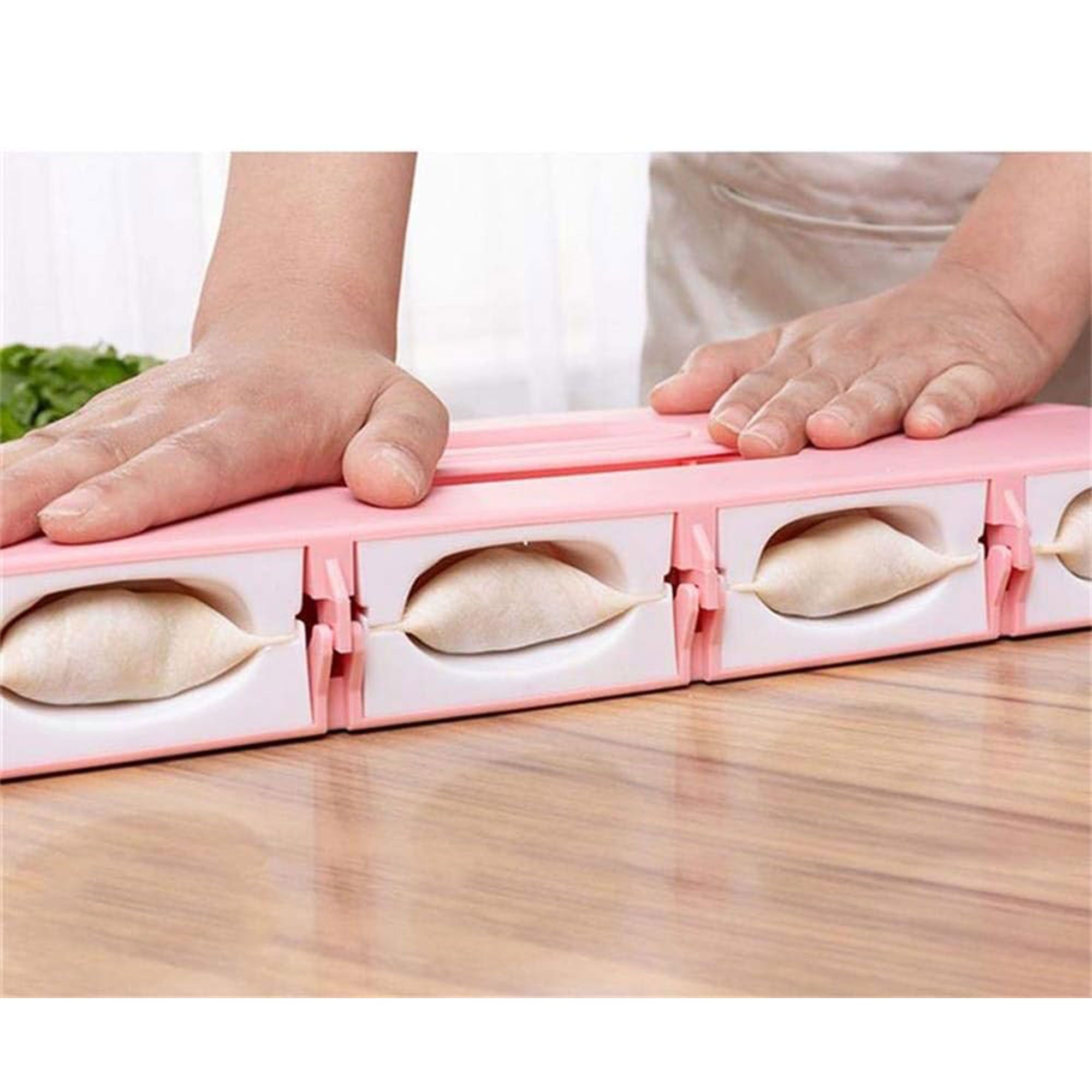 صانعة قطايف رمضان سهلة الاستخدام . توصيل لكافة أنح