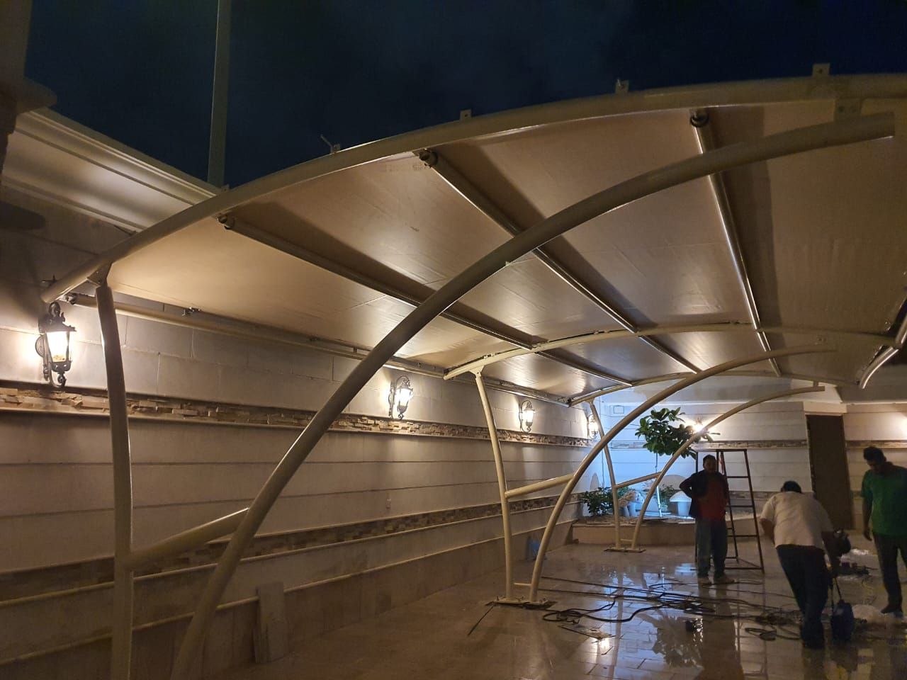 مظلات سيارات سواتر