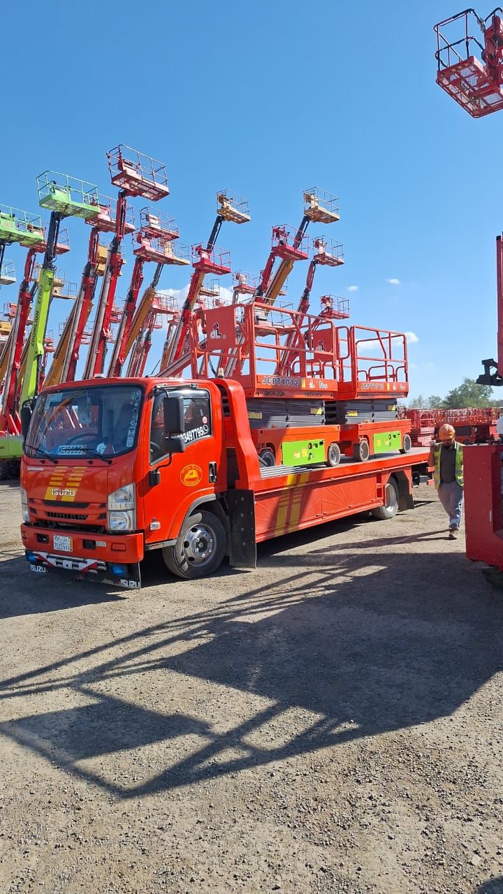 رافعة مقصية 12متر للايجار سيزرلفت 12متر للايجار را