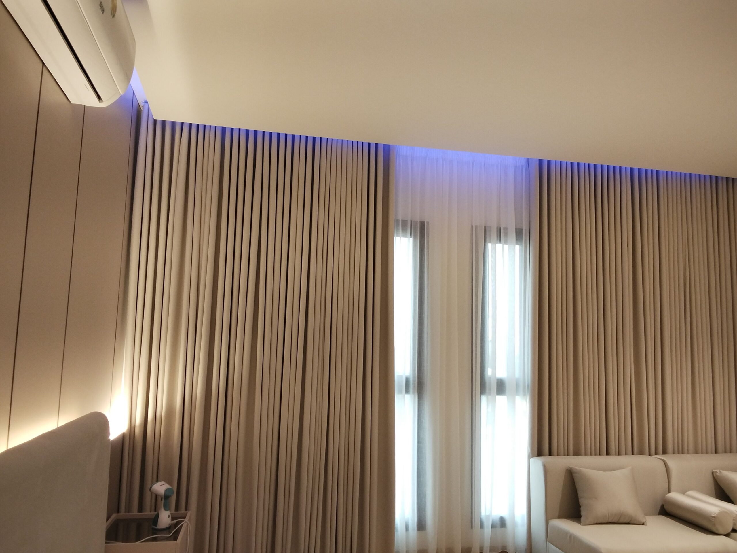 ستاير حديثه