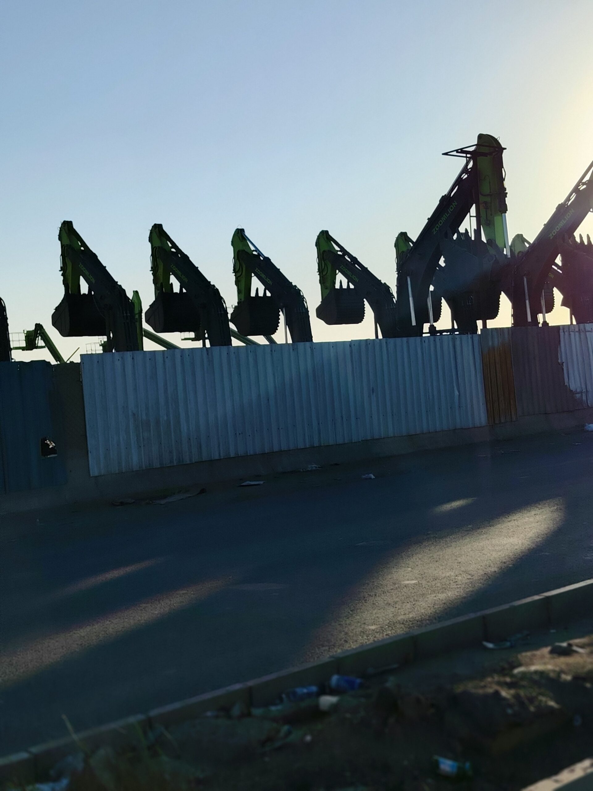 سيزرات ليفت متوفرة للايجار ومان ليفت وتيلهندلر ورا