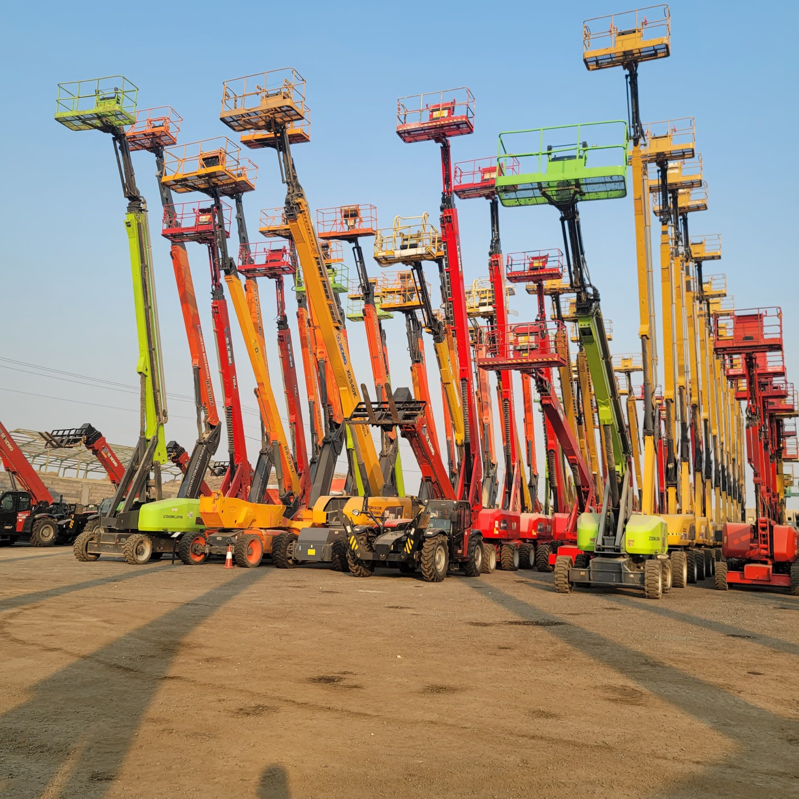 سيزر لفت للايجار بجميع امتارها وانواعه من اكبر حجم