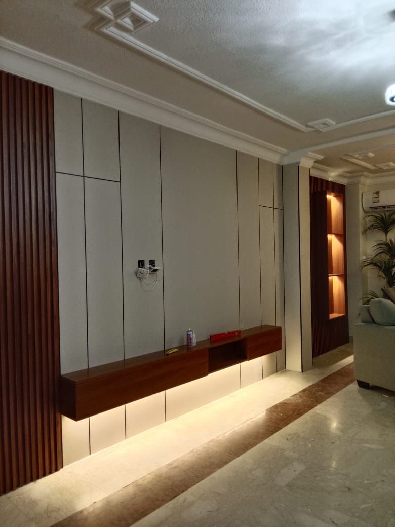 الرياض. شارع خالد بن الوليد