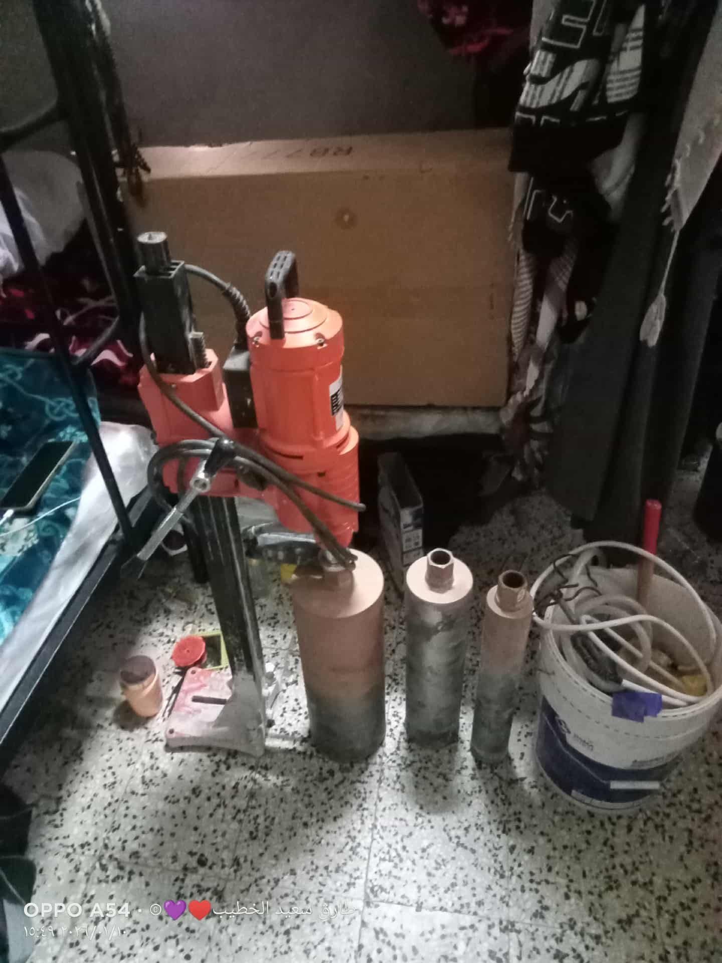 يوجد لدينا مكنه كور ومتخصصون في فتحات لكور بذن الل