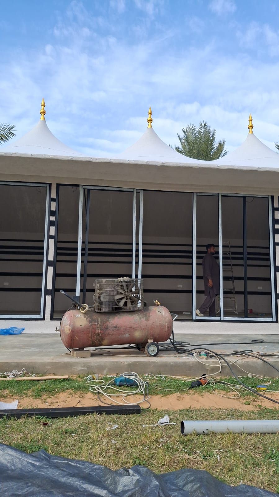 خيام مضلات السواتر