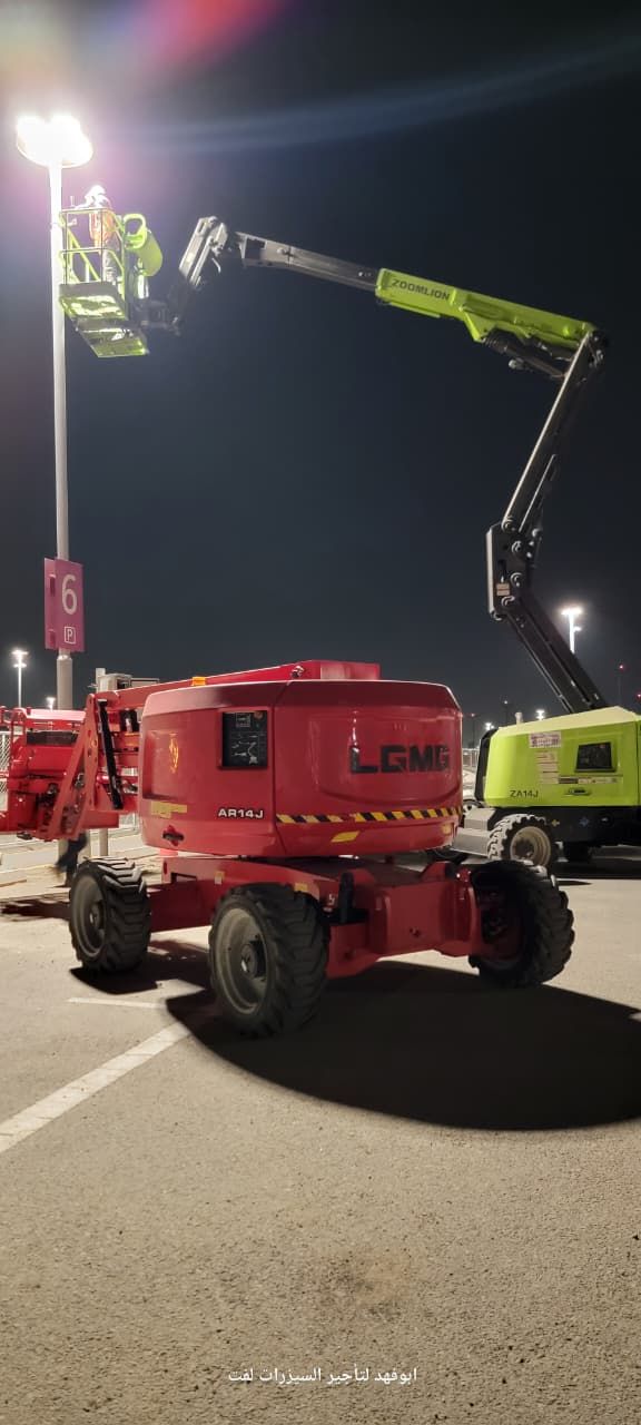 رافعات عمال رافعات مقصيه سقالات كهربائيه سيزر لف م