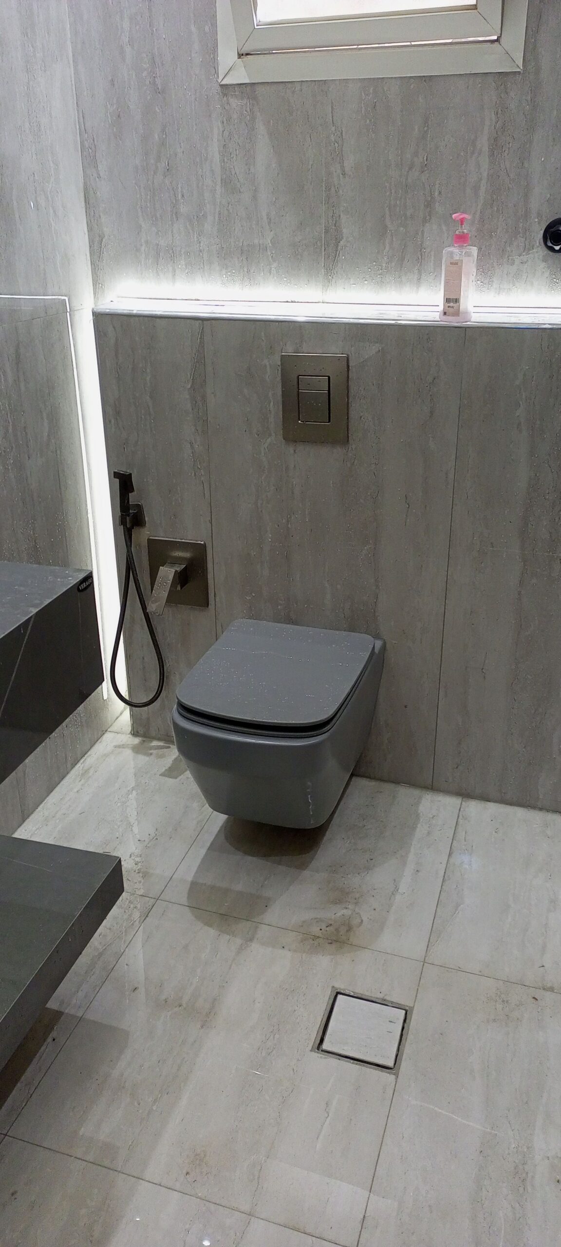 معلم بلاط السيراميك داخل الرياض 0531438204