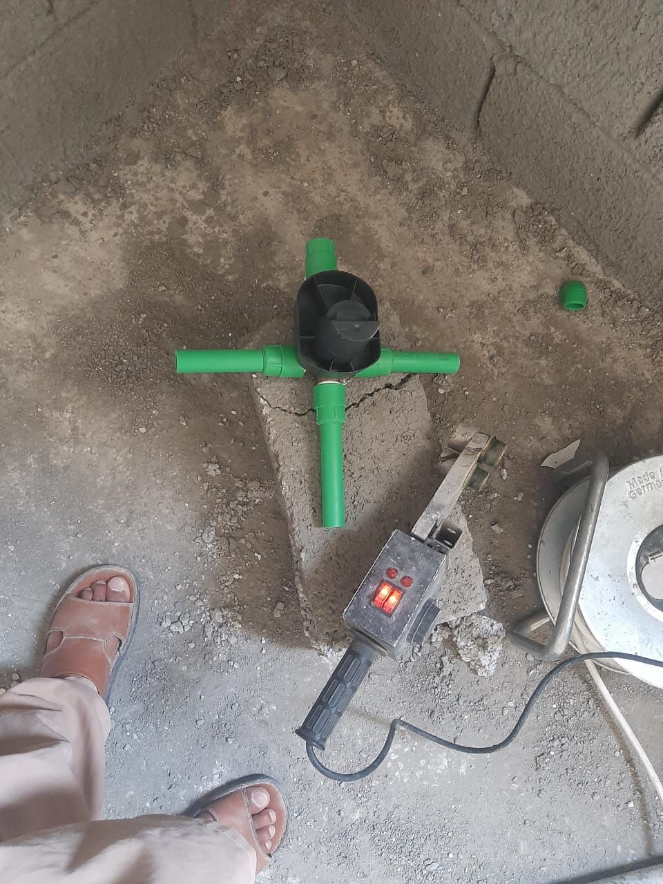 سباكه بلاط لياسه تكسير ترميم