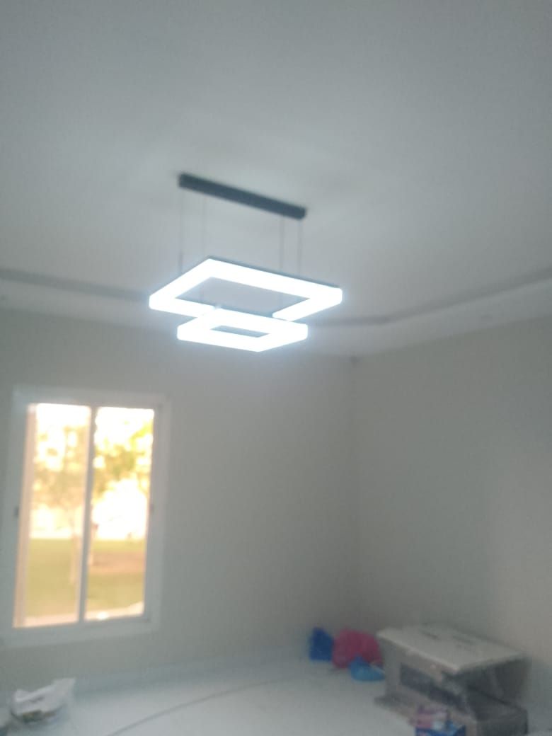 كهربائي وسباك جده