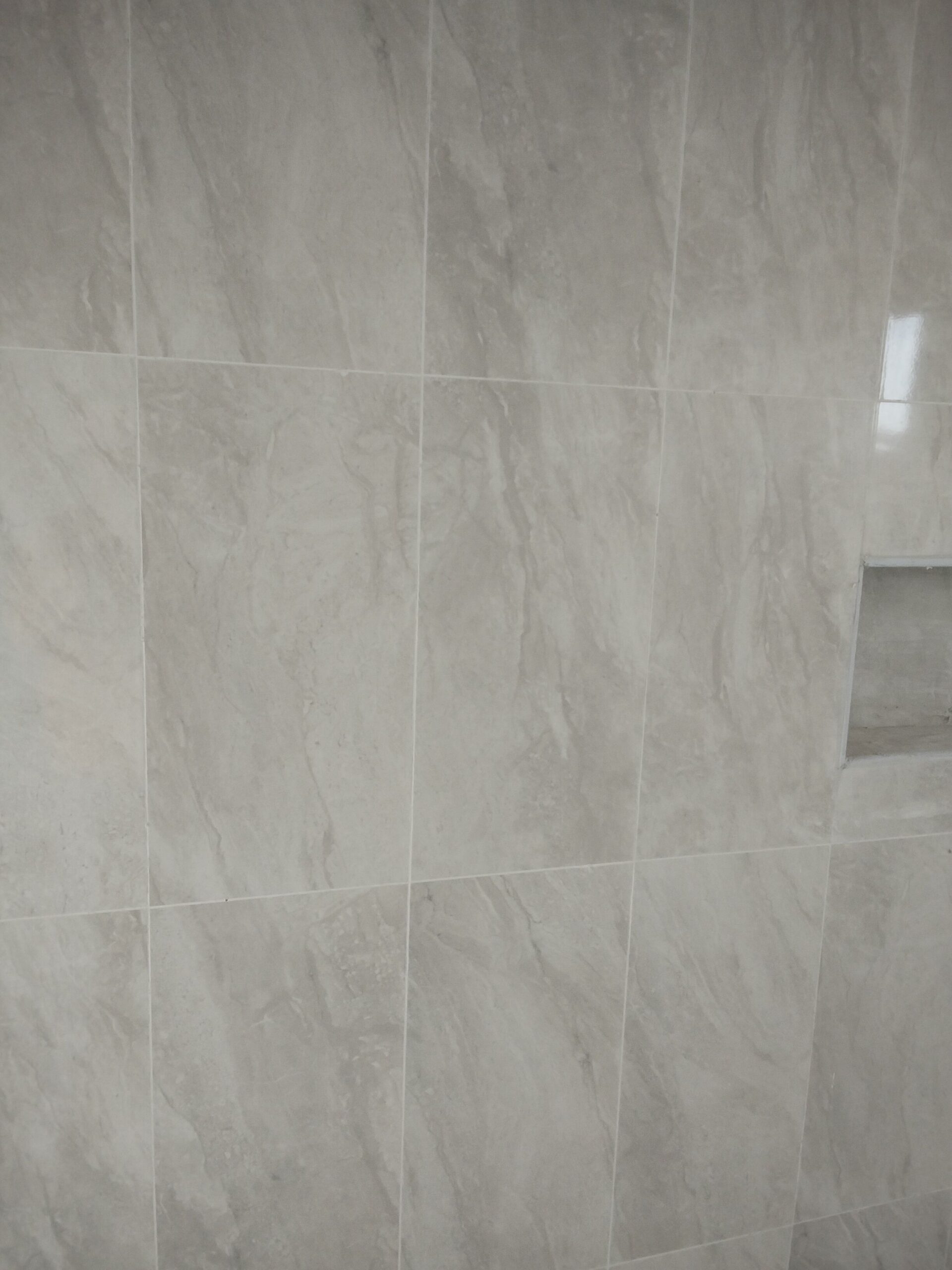 مبلط سيراميك ورخام